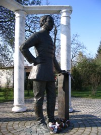 Vörösmarty Mihály szobor, Kápolnásnyék, Velencei-tó