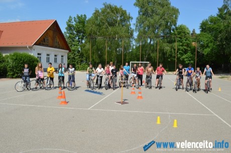 A Kerékpáros Iskola Kupa résztvevői